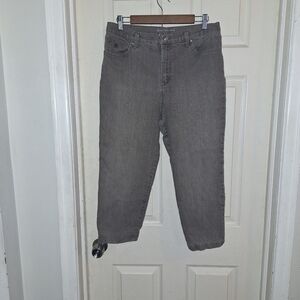 Gloria Vanderbilt jeans size 12